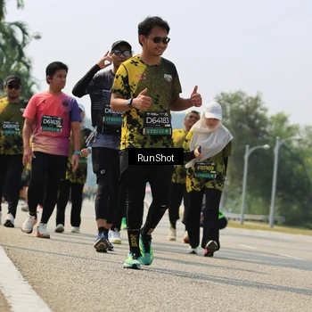 Runner Photo 7058097