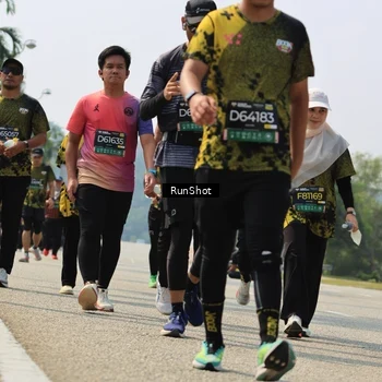 Runner Photo 7058099