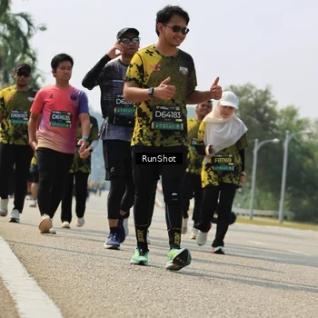 Runner Photo 7058104