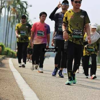 Runner Photo 7058106