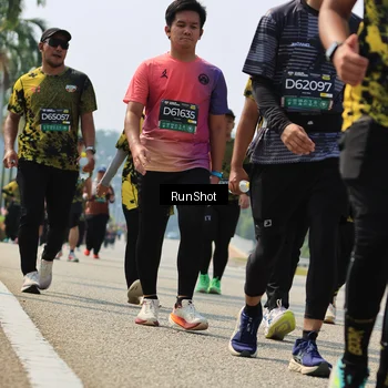 Runner Photo 7058110