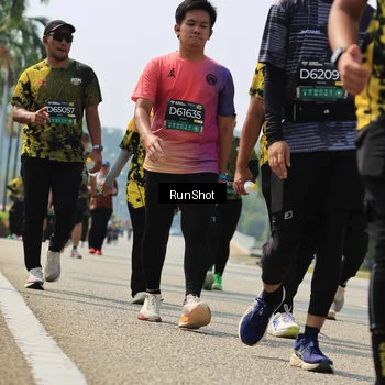 Runner Photo 7058111