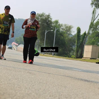 Runner Photo 7058123