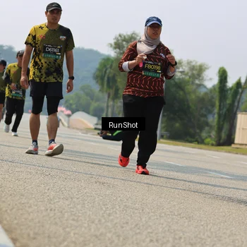 Runner Photo 7058125