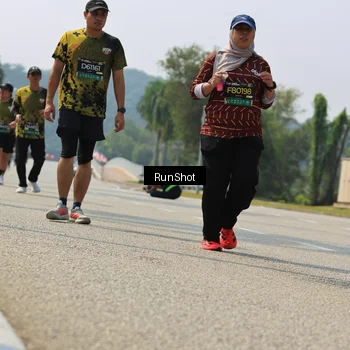 Runner Photo 7058135