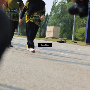 Runner Photo 7058153