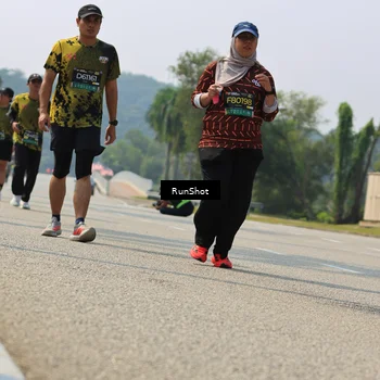Runner Photo 7058156