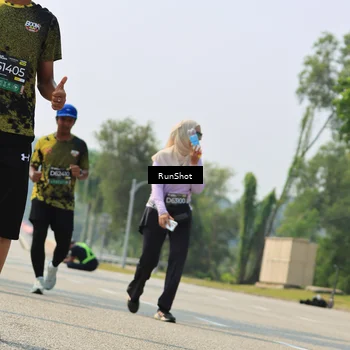 Runner Photo 7058158