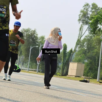 Runner Photo 7058163