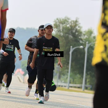 Runner Photo 7058179