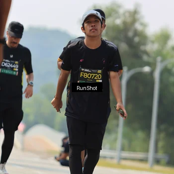 Runner Photo 7058185