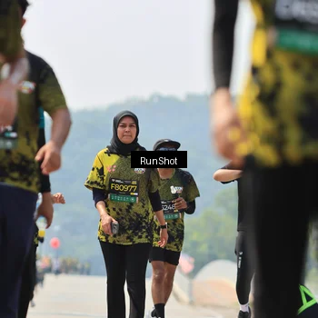 Runner Photo 7058202