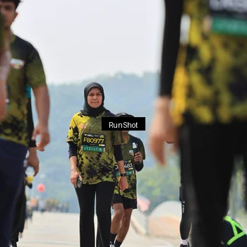 Runner Photo 7058203