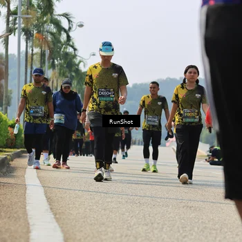 Runner Photo 7058280