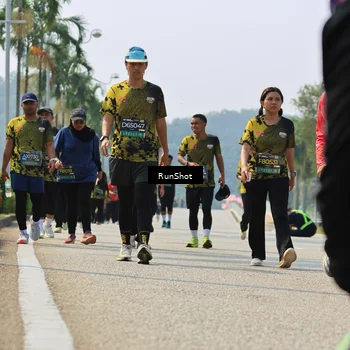 Runner Photo 7058289
