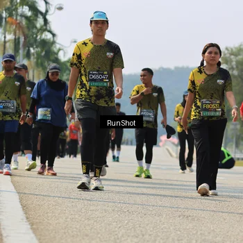 Runner Photo 7058294
