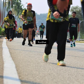 Runner Photo 7058322