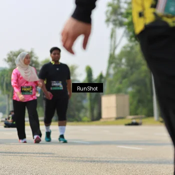 Runner Photo 7058343