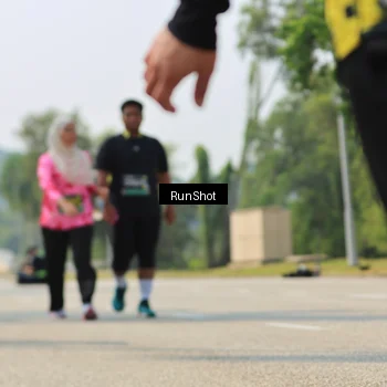 Runner Photo 7058344