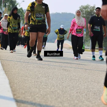 Runner Photo 7058345