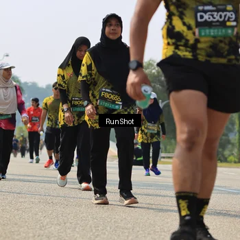 Runner Photo 7058374