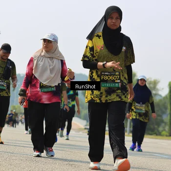 Runner Photo 7058395
