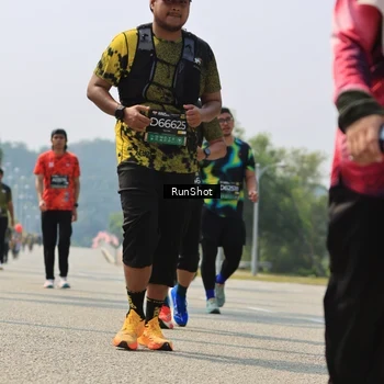 Runner Photo 7058428