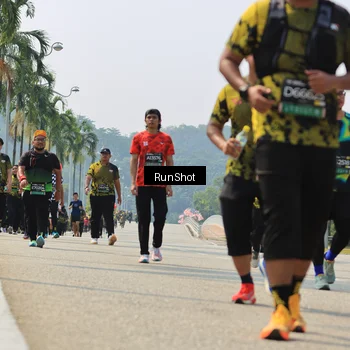 Runner Photo 7058433