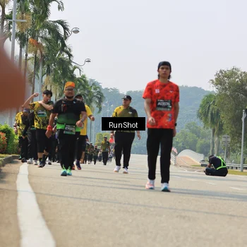Runner Photo 7058458