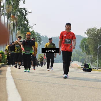 Runner Photo 7058464