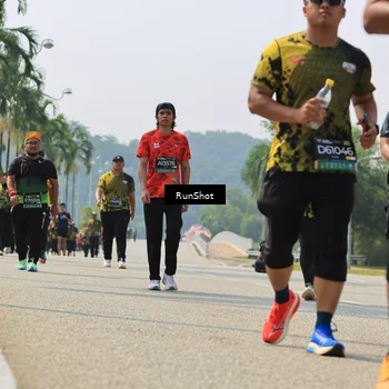 Runner Photo 7058472