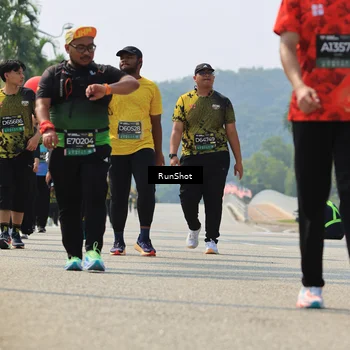Runner Photo 7058476