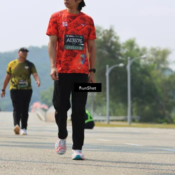 Runner Photo 7058479