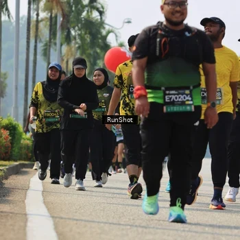 Runner Photo 7058504
