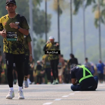 Runner Photo 7058533