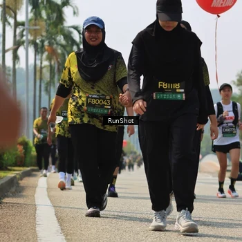 Runner Photo 7058535