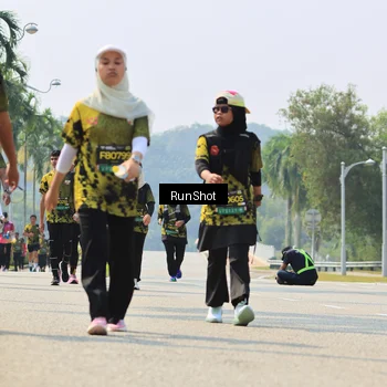 Runner Photo 7058600