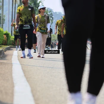 Runner Photo 7058615