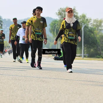 Runner Photo 7058626