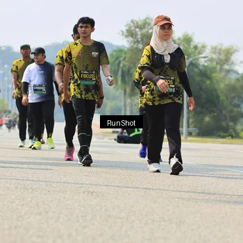 Runner Photo 7058628
