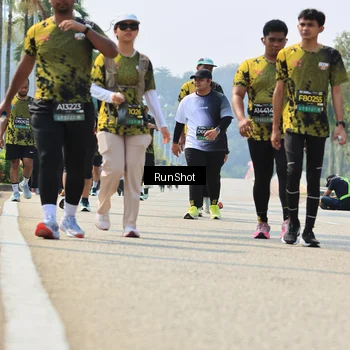 Runner Photo 7058640