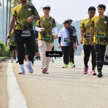 Runner Photo 7058642