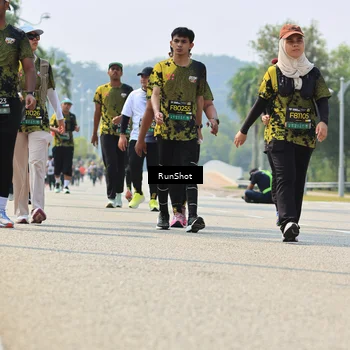 Runner Photo 7058644