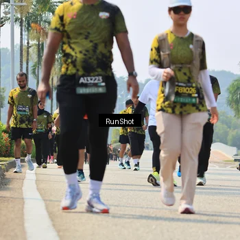 Runner Photo 7058660