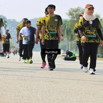 Runner Photo 7058673