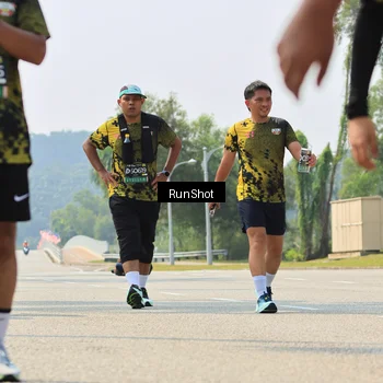 Runner Photo 7058694