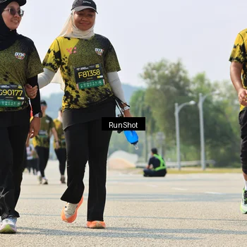 Runner Photo 7058707