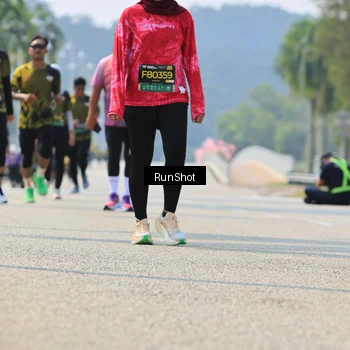 Runner Photo 7058798