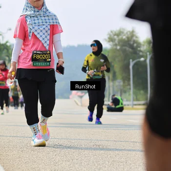 Runner Photo 7058800