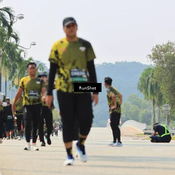 Runner Photo 7058843